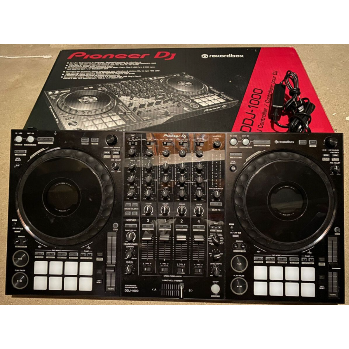 Pioneer DJ XDJ-RX3, Pioneer DDJ-REV7 DJ Kontroler, Pioneer XDJ XZ, Pioneer DDJ 1000, Shure BLX288/SM58 Combo M17, Pioneer DDJ 1000SRT, Pioneer CDJ 3000
