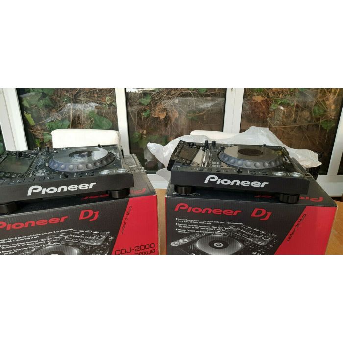 Pioneer DJ XDJ-RX3, Pioneer DDJ-REV7 DJ Kontroler, Pioneer XDJ XZ, Pioneer DDJ 1000, Shure BLX288/SM58 Combo M17, Pioneer DDJ 1000SRT, Pioneer CDJ 3000