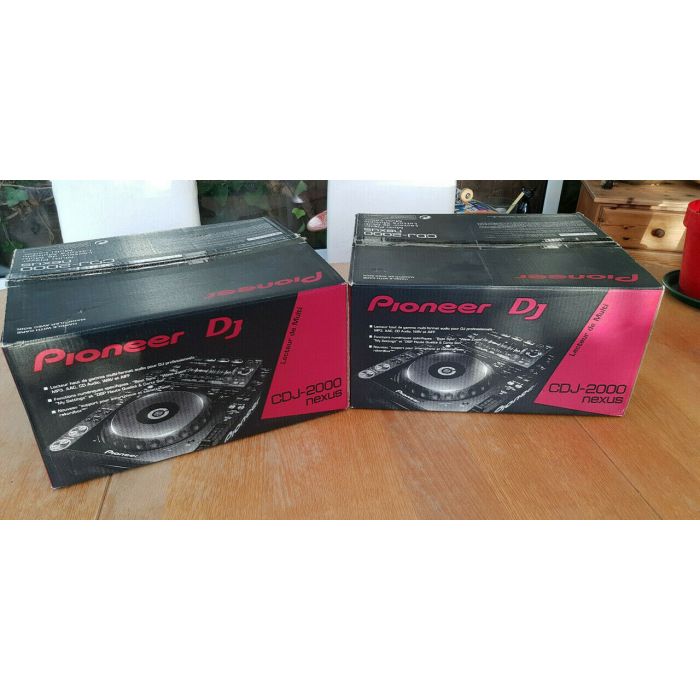Pioneer DJ XDJ-RX3, Pioneer DDJ-REV7 DJ Kontroler, Pioneer XDJ XZ, Pioneer DDJ 1000, Shure BLX288/SM58 Combo M17, Pioneer DDJ 1000SRT, Pioneer CDJ 3000