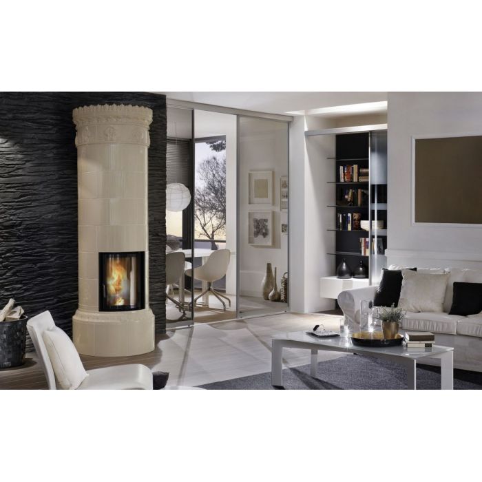 Zdrowy piec kaflowy nowej generacji z widokiem ognia.