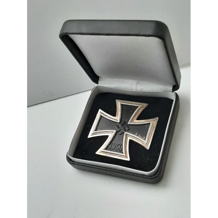 KUPIĘ WOJSKOWE STARE ODZNACZENIA,ODZNAKI,MEDALE,ORDERY,SZABLE,MILITARIA TELEFON 694972047