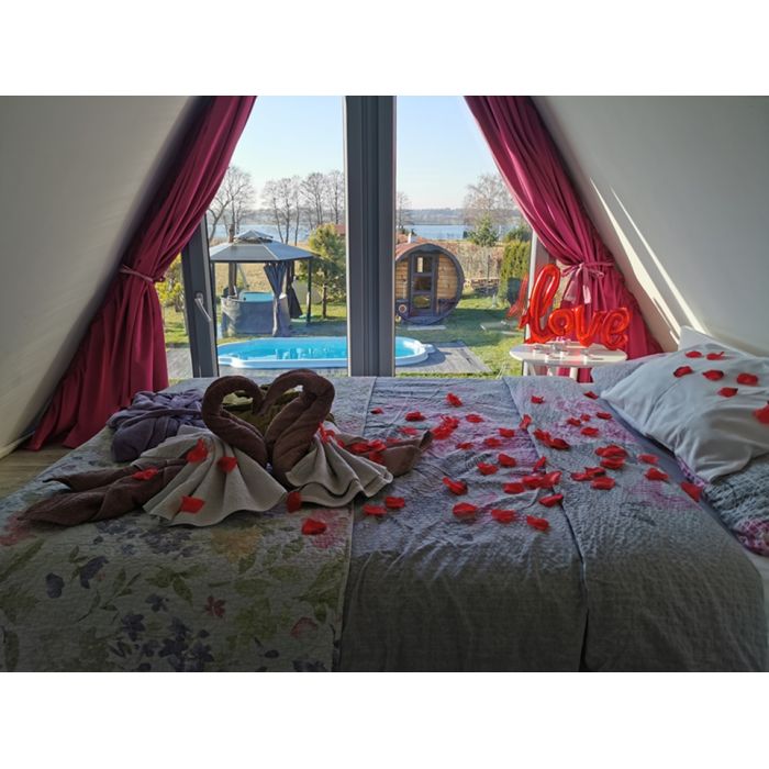 Romantyczny Odpoczynek We Dwoje - odpoczynek dla duszy i ciała na Mazurach SPA