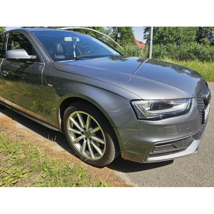 Audi a4 s-line 2015 2l 220km 204tys km