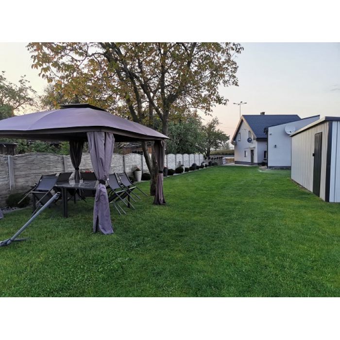 Piętrowy dom 160 m² na dużej działce, w pełni umeblowany – Skalmierzyce