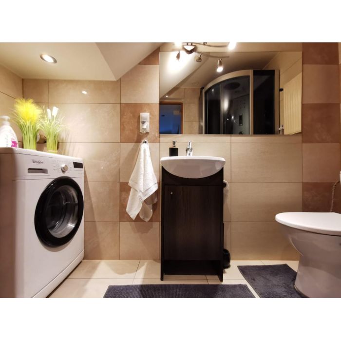 Piętrowy dom 160 m² na dużej działce, w pełni umeblowany – Skalmierzyce