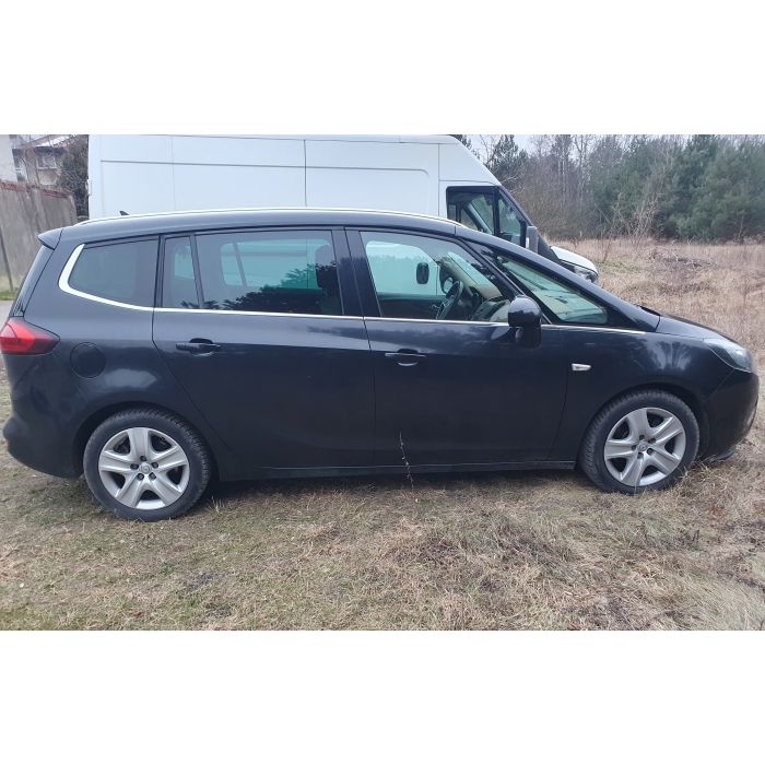 Opel Zafira Tourer - wersja C, silnik 2.0D (CDTI), 2014 rok, czarny metalic