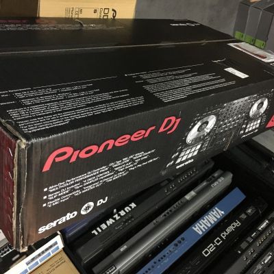 Pioneer XDJ-RX2 All-in-one DJ system for rekordbox