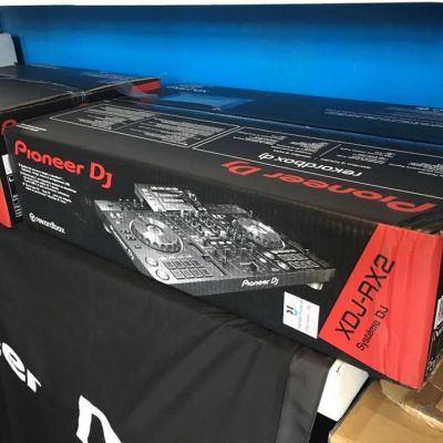 Pioneer XDJ-RX2 All-in-one DJ system for rekordbox