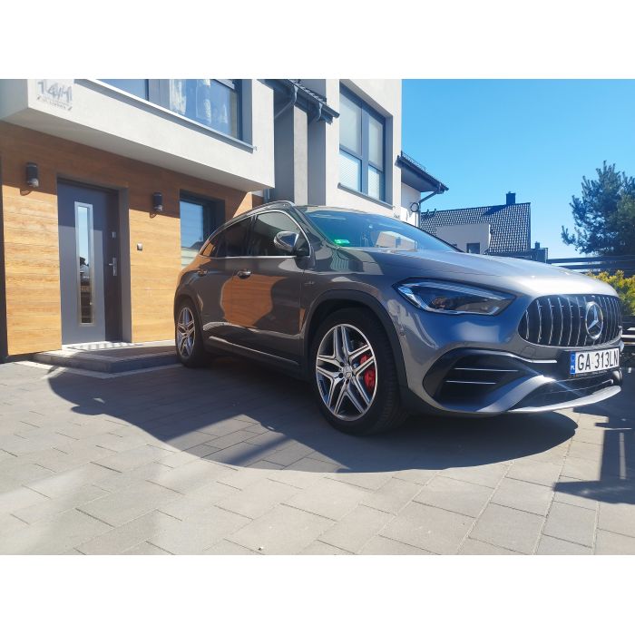 Mercedes AMG 45