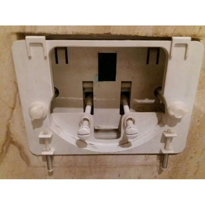 Serwis wc spłuczek podtynkowych GEBERIT.