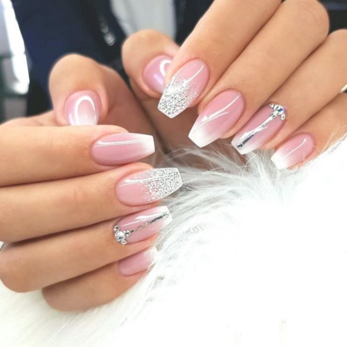 Zapisz się teraz do szkoły i na kurs, a zyskasz -25% rabatu!