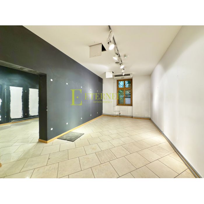 Prestiżowy lokal handlowy 287 m² w Starym Mieście Kraków – ul. Zwierzyniecka