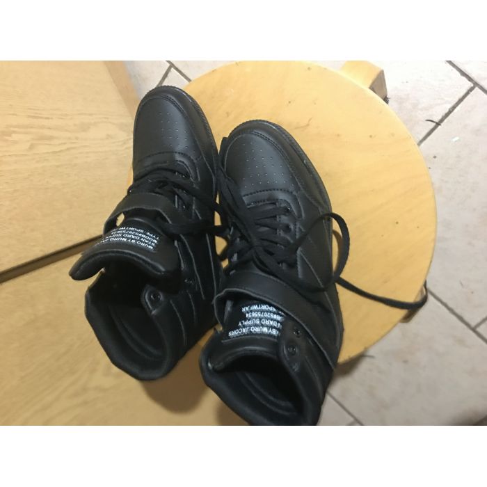 Buty podwyższane