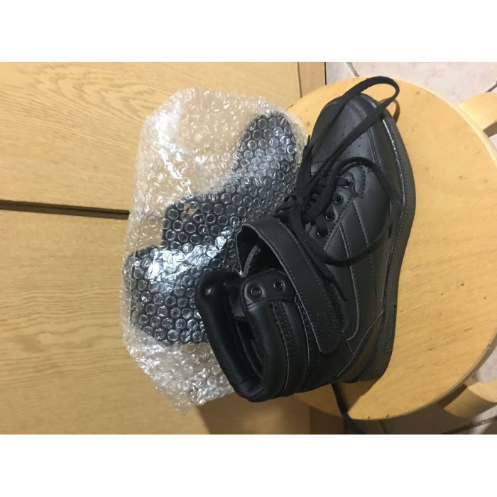 Buty podwyższane