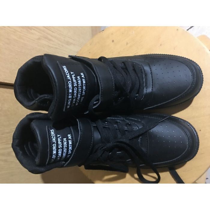 Buty podwyższane