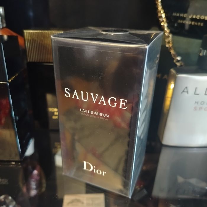 Perfumy męskie i damske