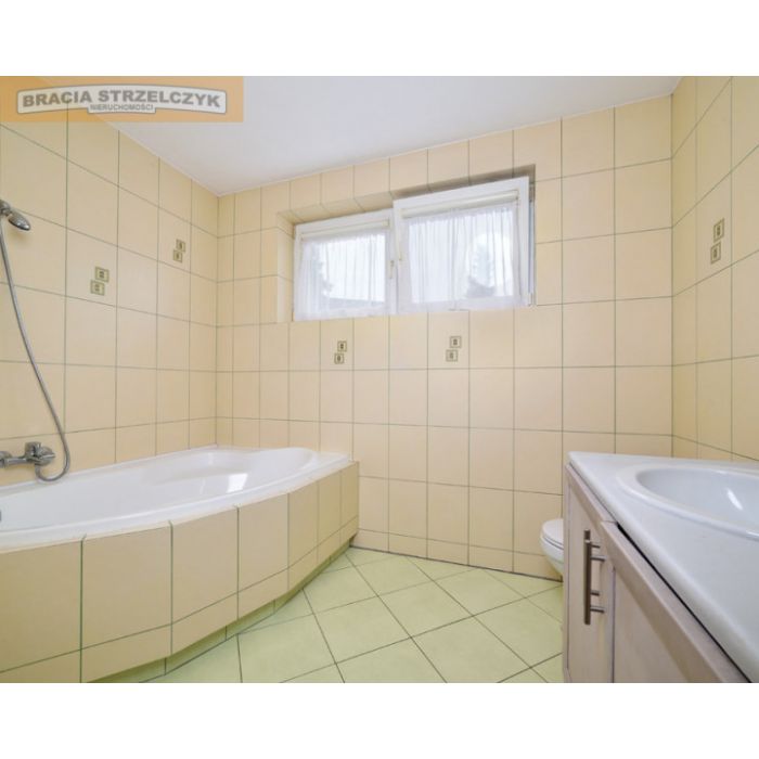 dom jednorodzinny - możliwa zamiana na mieszkanie