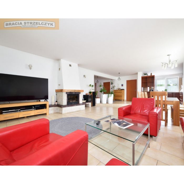 dom jednorodzinny - możliwa zamiana na mieszkanie