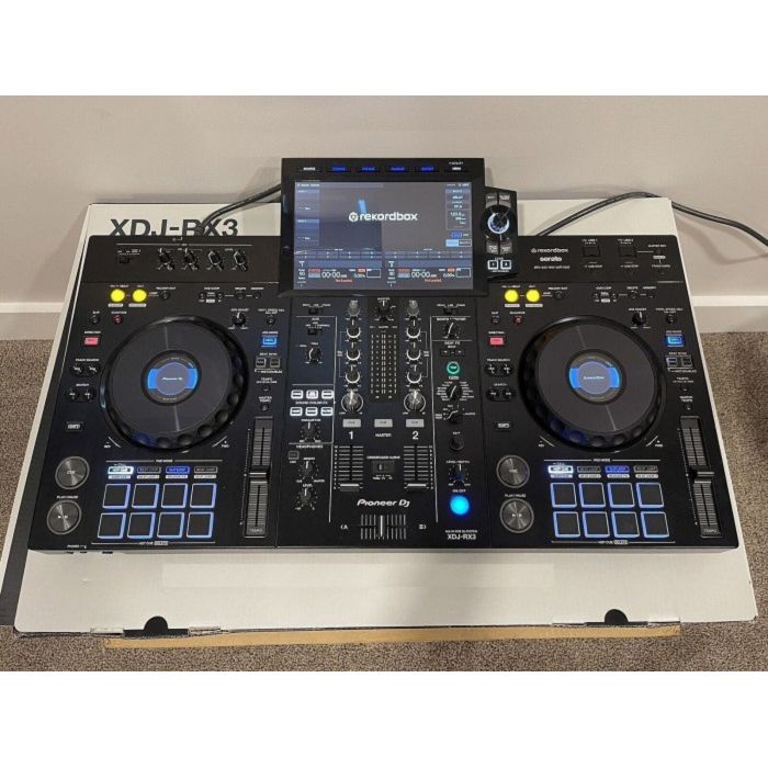 AlphaTheta XDJ-AZ, AlphaTheta OMNIS-DUO, Pioneer OPUS-QUAD, Pioneer XDJ-RX3, Pioneer XDJ-XZ, Pioneer DDJ-FLX10, Pioneer DDJ-REV7, Pioneer CDJ-3000, Pioneer DJM-A9, AlphaTheta Euphonia, Pioneer CDJ-2000NXS2, Pioneer DJM-900NXS2, Pioneer DJM-V10