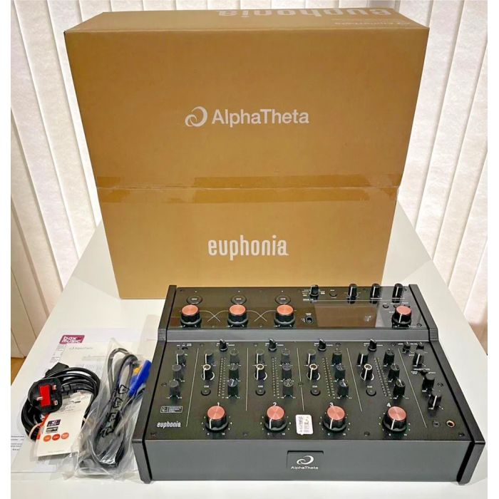 AlphaTheta XDJ-AZ, AlphaTheta OMNIS-DUO, Pioneer OPUS-QUAD, Pioneer XDJ-RX3, Pioneer XDJ-XZ, Pioneer DDJ-FLX10, Pioneer DDJ-REV7, Pioneer CDJ-3000, Pioneer DJM-A9, AlphaTheta Euphonia, Pioneer CDJ-2000NXS2, Pioneer DJM-900NXS2, Pioneer DJM-V10