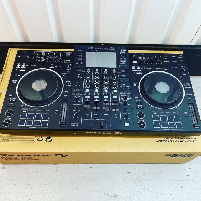 AlphaTheta XDJ-AZ, AlphaTheta OMNIS-DUO, Pioneer OPUS-QUAD, Pioneer XDJ-RX3, Pioneer XDJ-XZ, Pioneer DDJ-FLX10, Pioneer DDJ-REV7, Pioneer CDJ-3000, Pioneer DJM-A9, AlphaTheta Euphonia