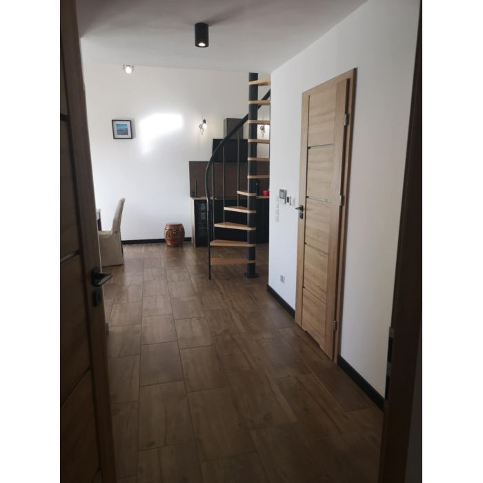 DOM Z 2 NIEZALEŻNYMI MIESZKANIAMI + HALA GARAŻOWA 150 M2 WAŁDOWO KRÓLEWSKIE