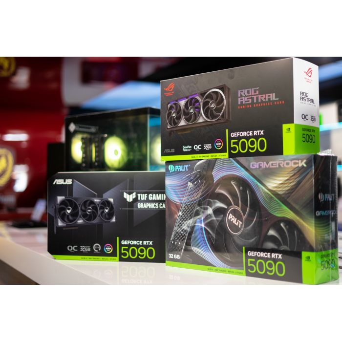 GeForce  RTX 5090 , RTX 5080, RTX 5070 Ti , RTX 5070 , RTX 4090 , RTX 4080 Super,  RTX 4080 , RTX 4070 Ti Super,  RTX 4070 Ti , RTX 4070 Super