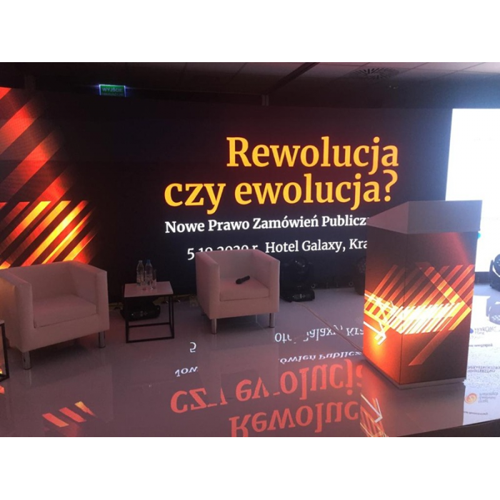 Wynajem promptera i mównicy multimedialnej