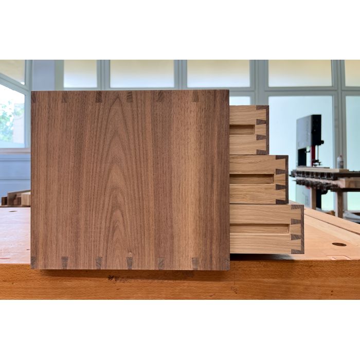 Autorskie realizacje w litym drewnie | stolarnia rzemieślnicza