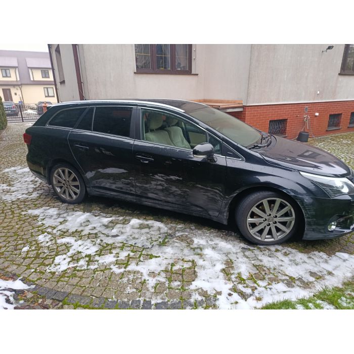 SPRZEDAM ŁADNY I OSZCZĘDNY SAMOCHÓD TOYOTA AVENSIS D4D 2,0