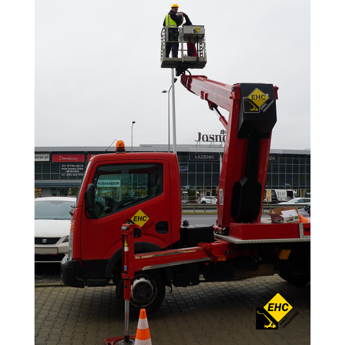 Wynajem dźwigów samojezdnych do 50 ton i podnośników koszowych do 70 metrów