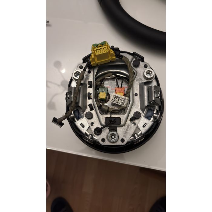 Kierownica z łopatkami S-Line