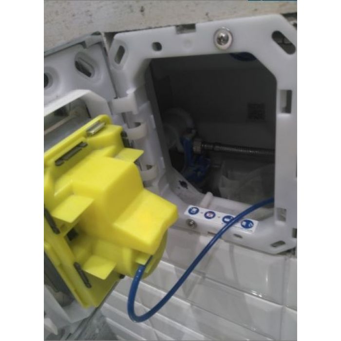 Serwis wc spłuczek podtynkowych GEBERIT.