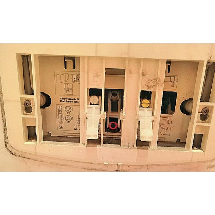 Serwis wc spłuczek podtynkowych GEBERIT.