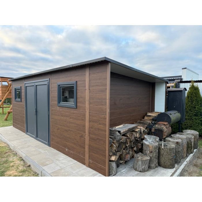 Garaż z płyty warstwowej ocieplany 5,5 x 3 + wiata 0,5x 3m