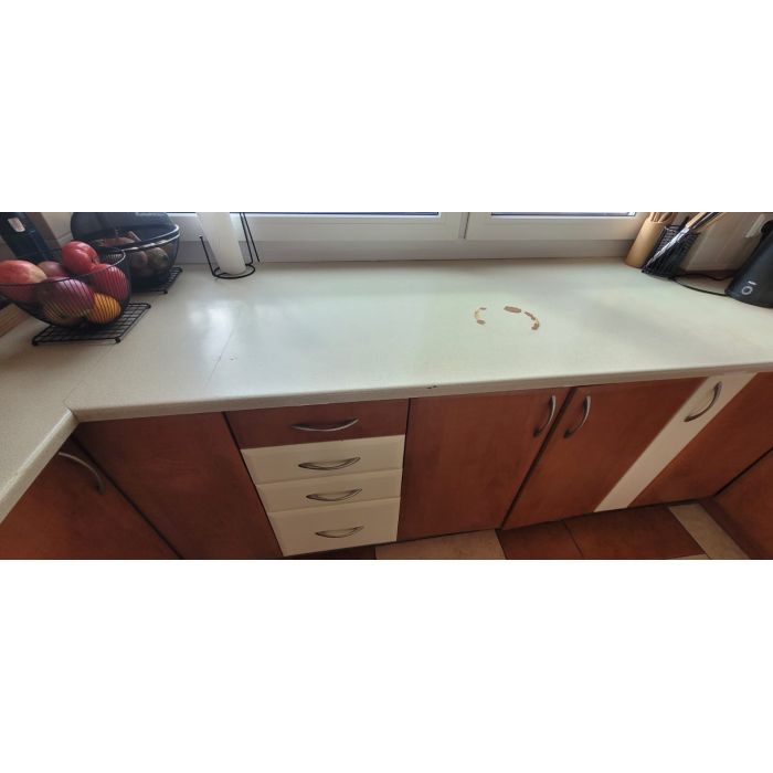 Meble kuchenne, stół, krzesła, łóżko