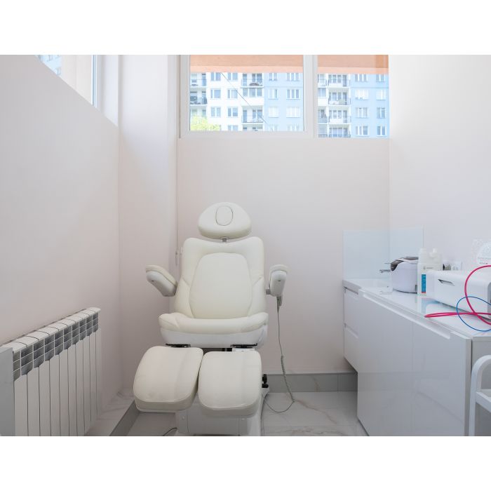 Zatrudnię stylistkę paznokci