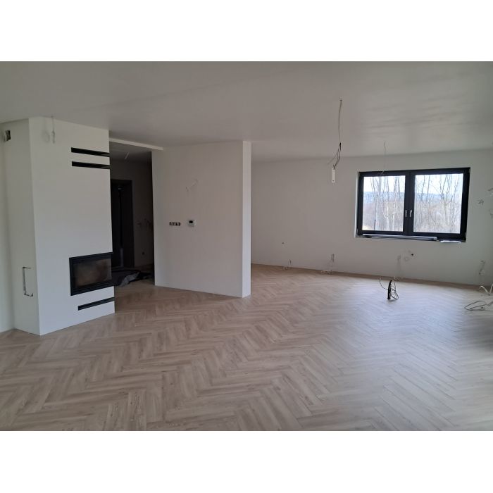 Dom 212 m2, Nowy, Piękne Widoki, 5 km od Kielc