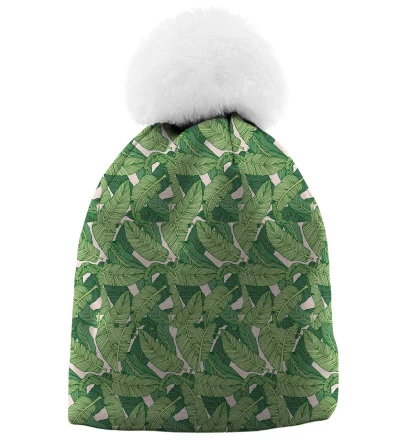 beanie with green leaves motive