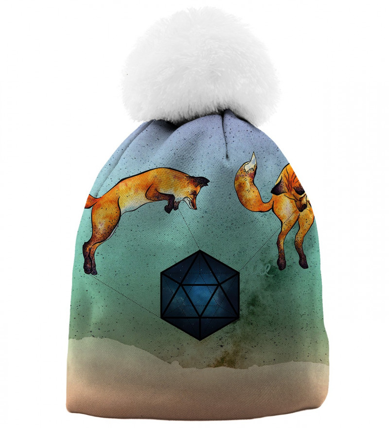 printed beanie with foxes motive