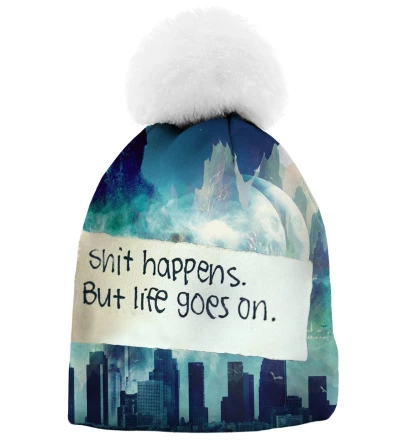 printed beanie with city motive and shit happens inscription