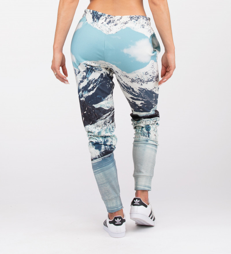 sweatpants with snowy mountains motive