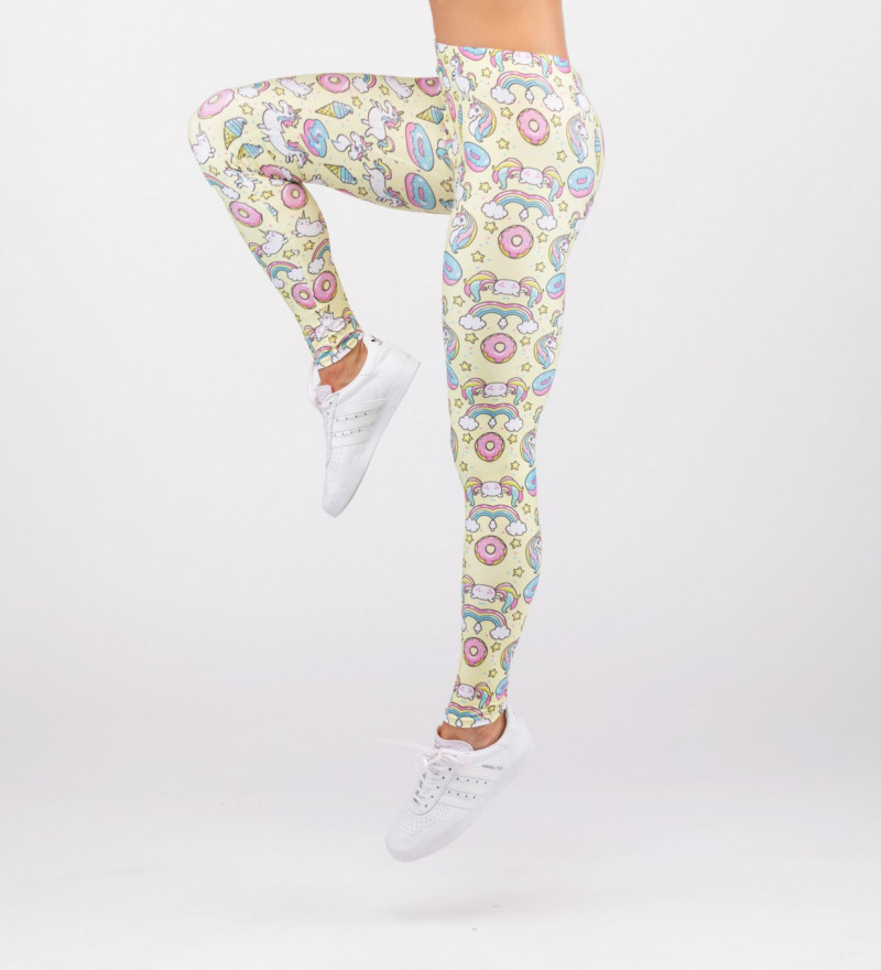 yellow leggings with unicorns motive