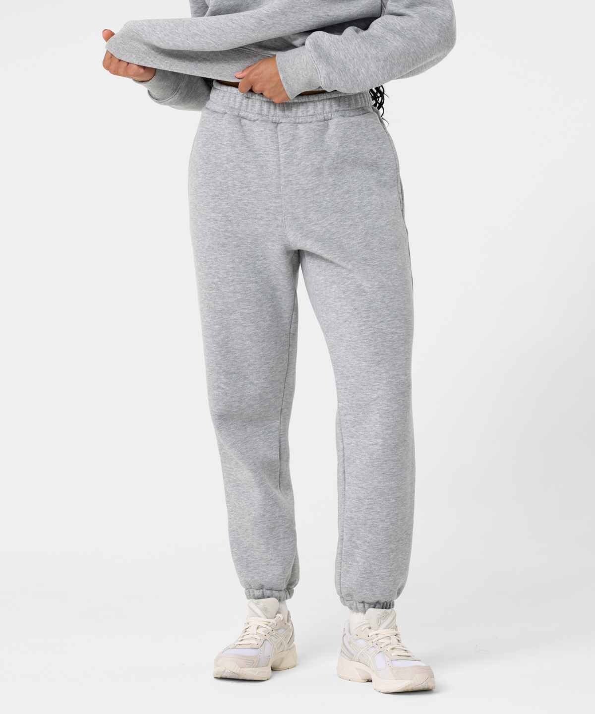 nike mini swoosh oversized sweatpants in gray