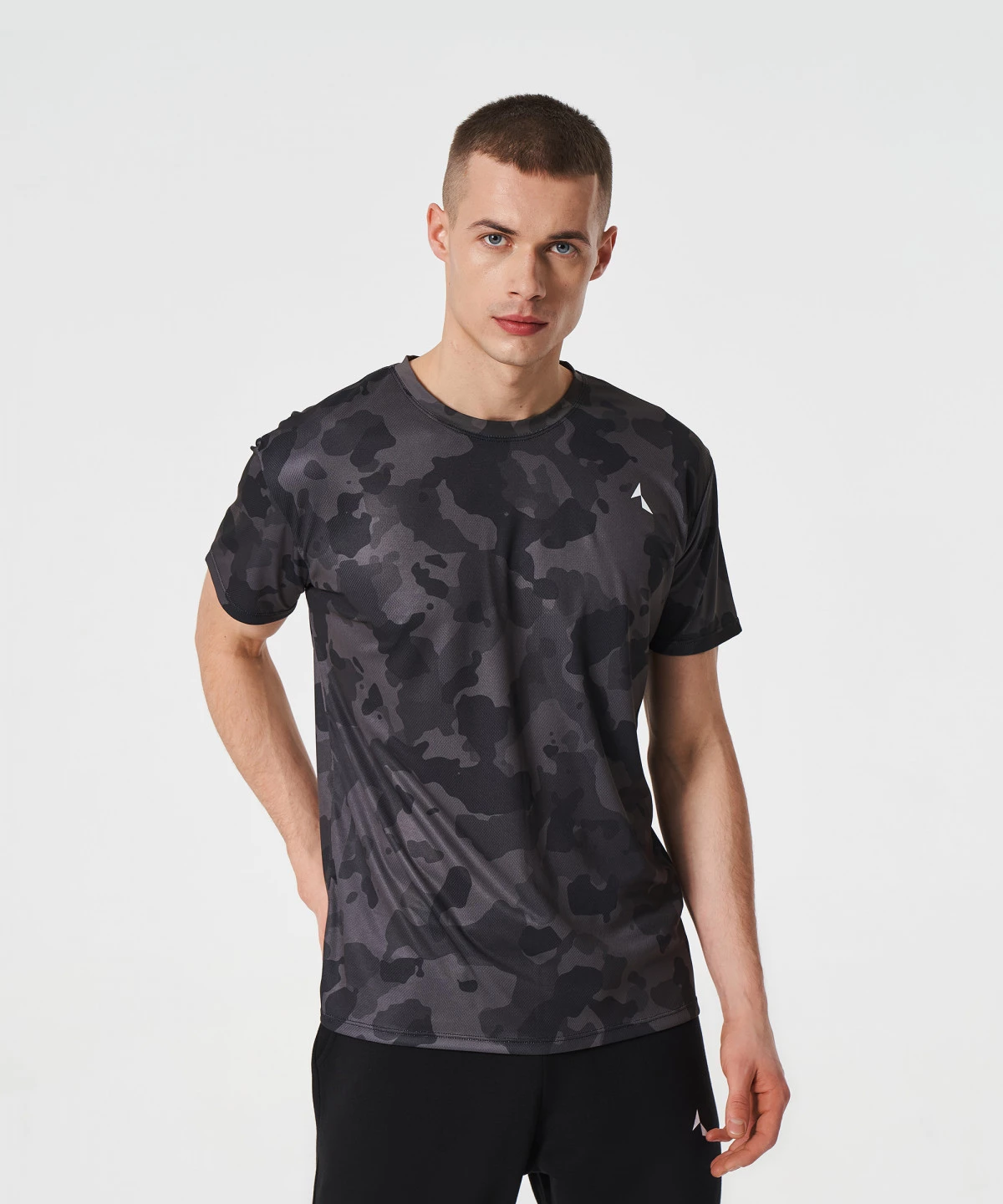 Dragon Breathable T-shirt Megabaits - carp black - M