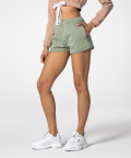 Pirum Shorts mit hoher Taille, Grün