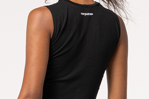 black sports sleeveless top