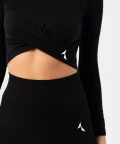 crop top with long sleeves