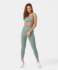 seamless sports set green