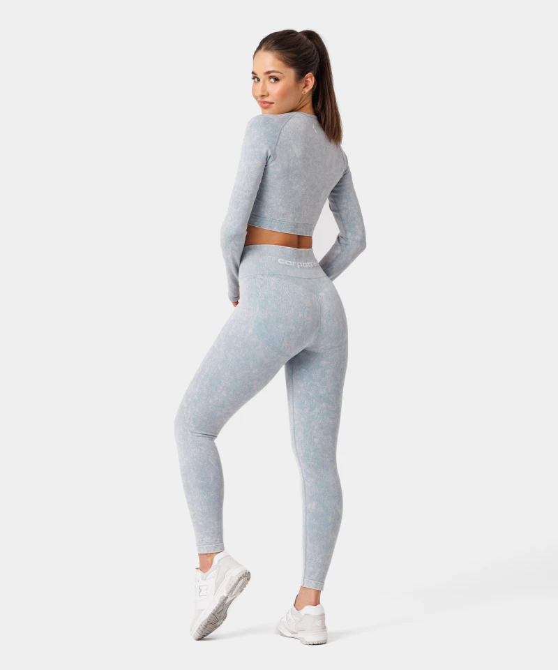 comfortable seamless gym set Yasmine